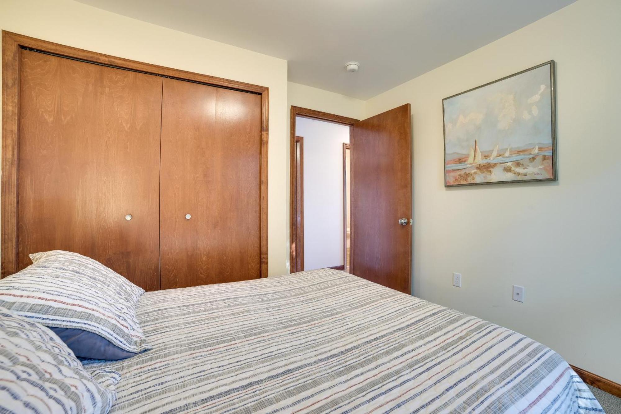 St Ignace Cottage With Deck And Beach On Lake Huron! Evergreen Shores Buitenkant foto